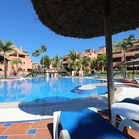 Fairytale Hacienda Del Sol 3 Bedroom Apartment *