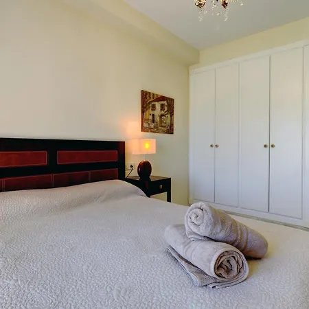 Fairytale Hacienda Del Sol 3 Bedroom Apartment *