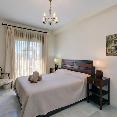 Fairytale Hacienda Del Sol 3 Bedroom *